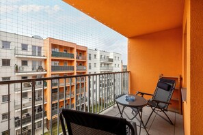 Balcony - Spacious Apartment Poznań by Renters (Poznan)