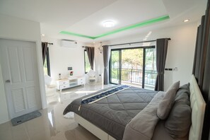 6 slaapkamers, een strijkplank/strijkijzer, wifi, beddengoed