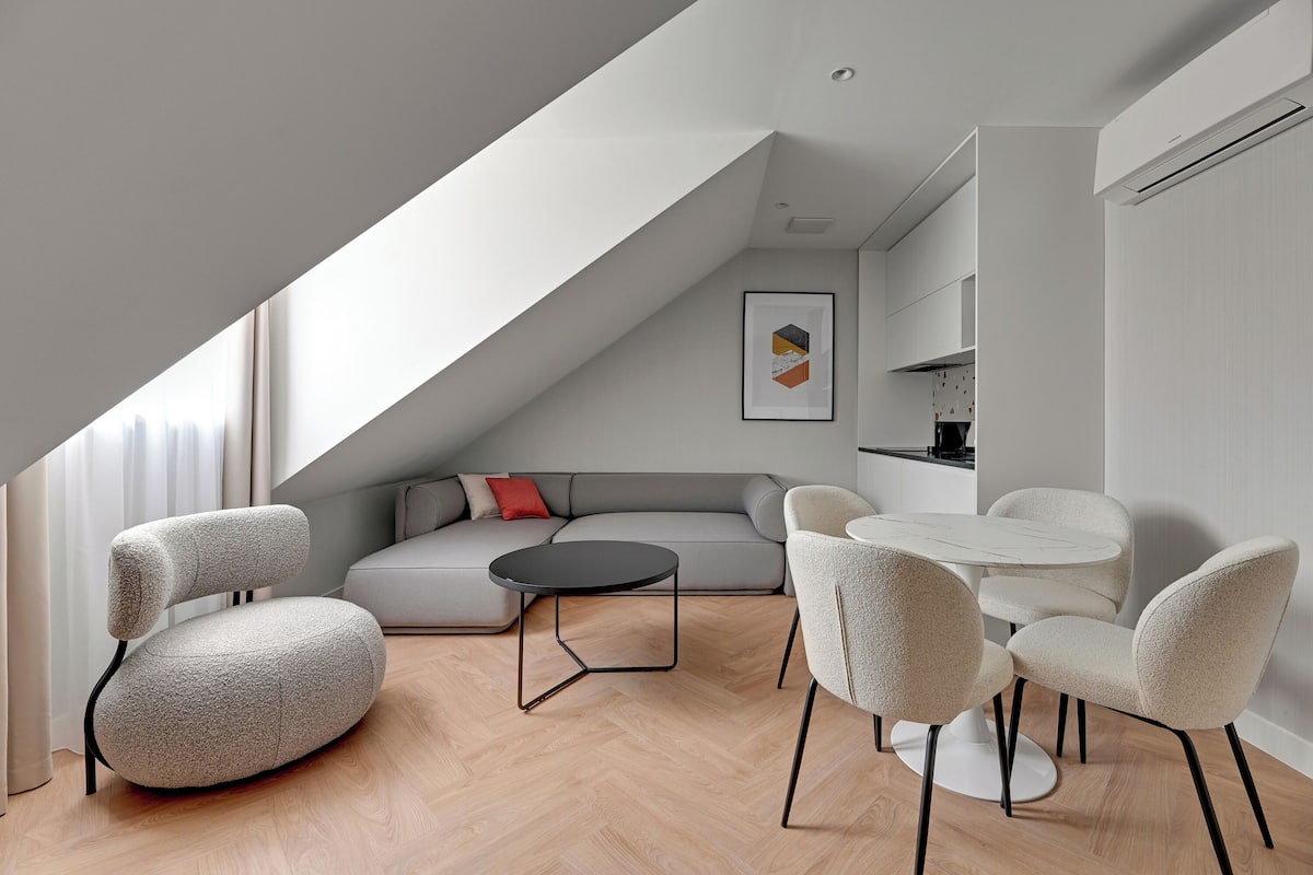 Deluxe Apartment, 1 Bedroom | Living area