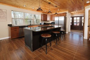 Fridge, microwave, oven, stovetop - Creation on Display (Sevierville)