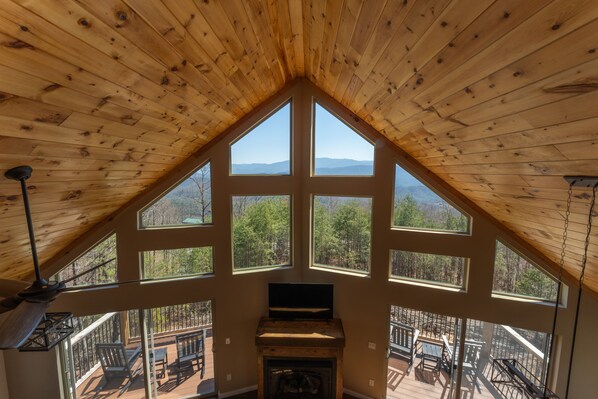 Interior - Creation on Display (Sevierville)