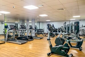 Gym - Budget 1BR Apt in Marina  -Time (Dubai)