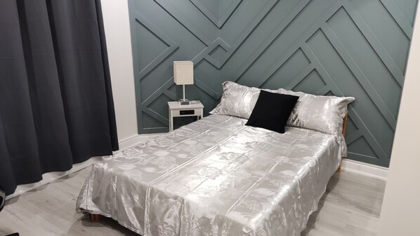 1 quarto, ferros/tábuas de passar roupa, Wi-Fi, roupa de cama