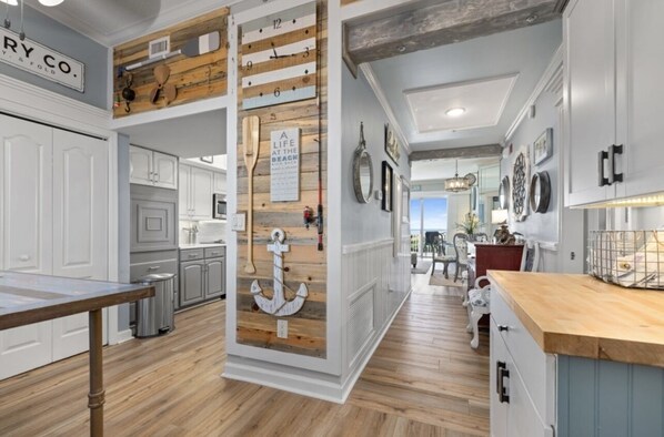 Interior - Coral Reef #105 2 br/2ba condo on the ground level with direct pool access! (Panama City Beach)