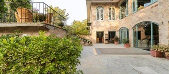 Lavish 1 Bedroom Bungalow Jaipur Common Pool