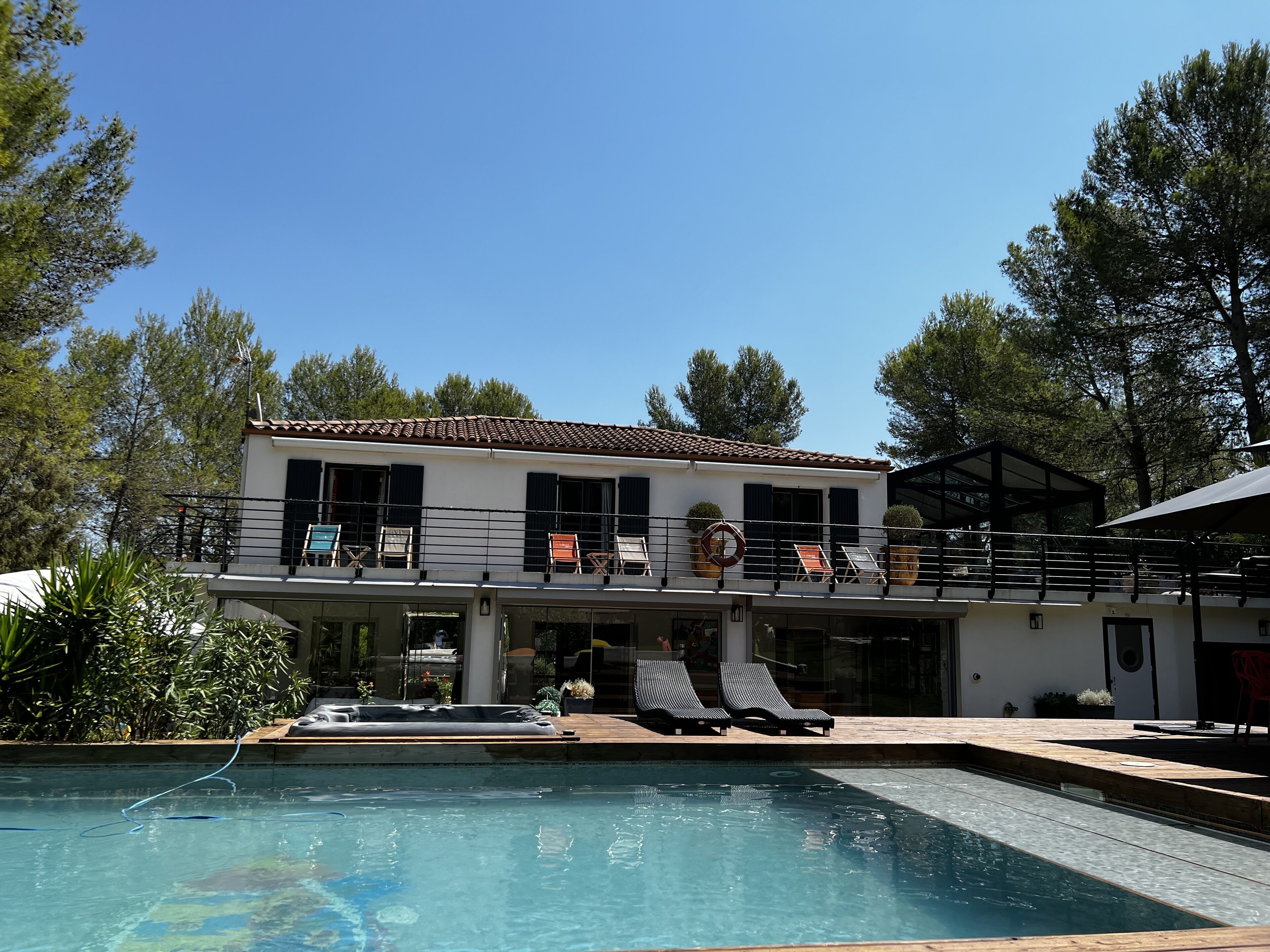 Indoor pool, outdoor pool