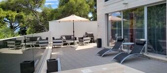 Luxurious apartment in charming fishing village Postira with private Pool.