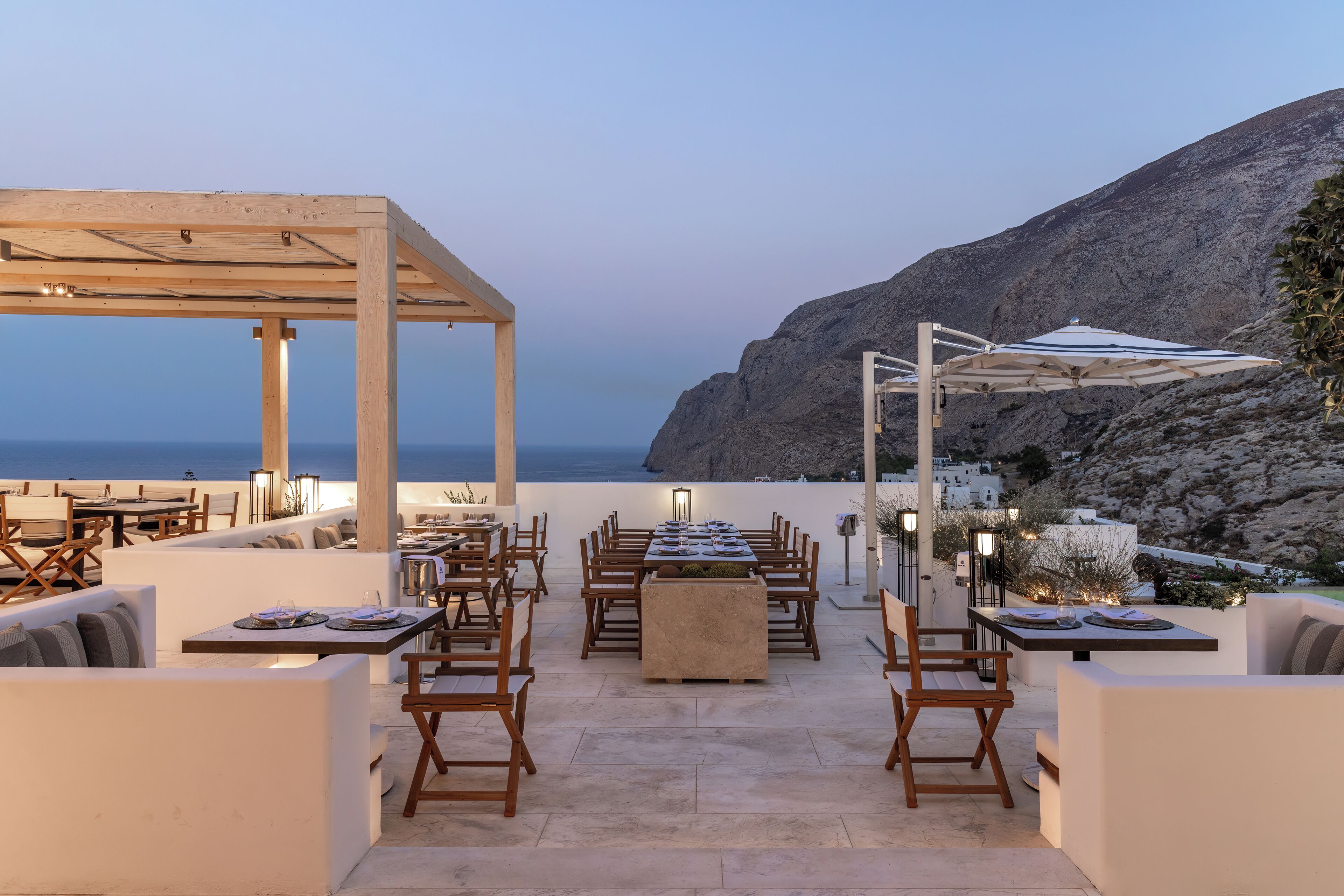 2 restaurantes; se sirven desayunos, comidas, cenas y brunch