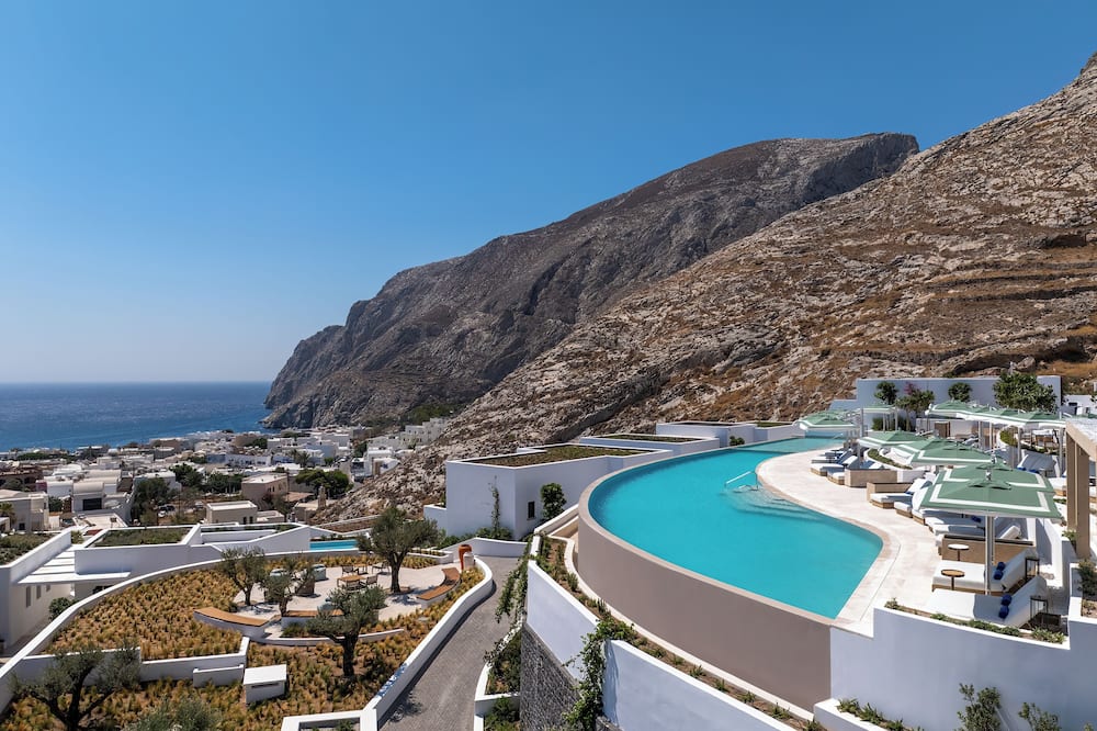 Sandblu Santorini, LXR Hotels & Resorts