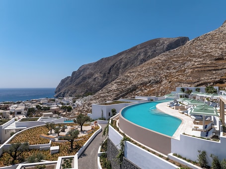 Exterior. Sandblu Santorini, LXR Hotels & Resorts