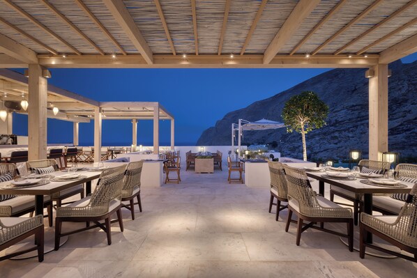 2 restaurants servant le petit déjeuner