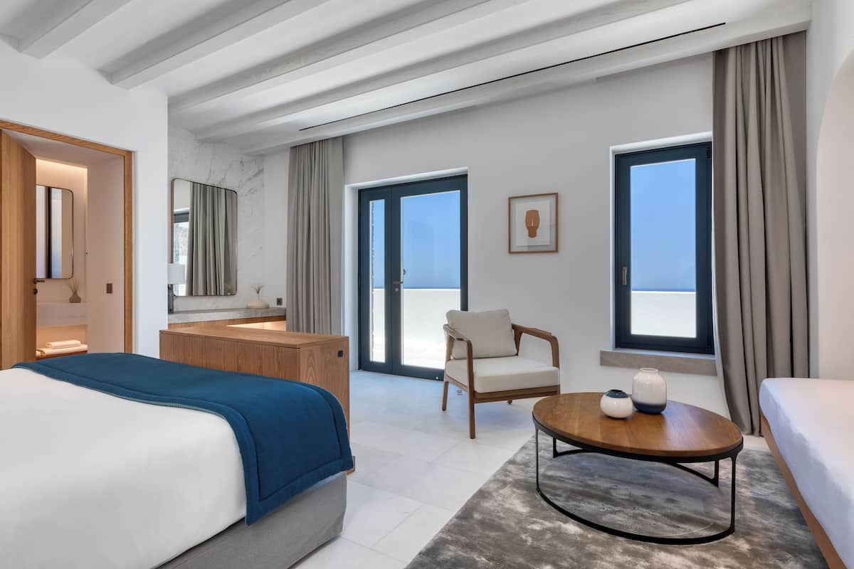Frette Italian sheets, premium bedding, down duvets, Tempur-Pedic beds