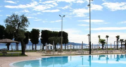 Hotel Atelier Gardone Riviera & Beach