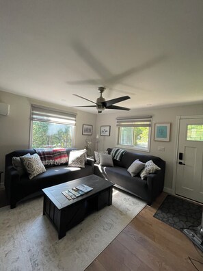 Smart-TV, bøker og printere