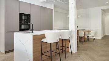 Fridge, microwave, oven, dishwasher