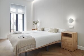4 Schlafzimmer, Bügeleisen/Bügelbrett, kostenloses WLAN, Bettwäsche