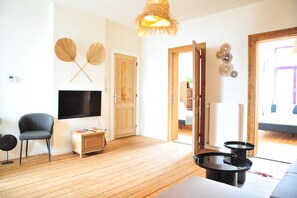 Departamento familiar, vista al patio | 2 habitaciones, espacio para trabajar con laptop y cortinas blackout 