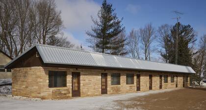 Pelican Lake Motel located in the heart of Pelican Lake WI.