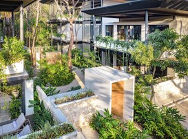 Loft de lujo, 1 habitación, balcón, vistas al jardín | Terraza o patio