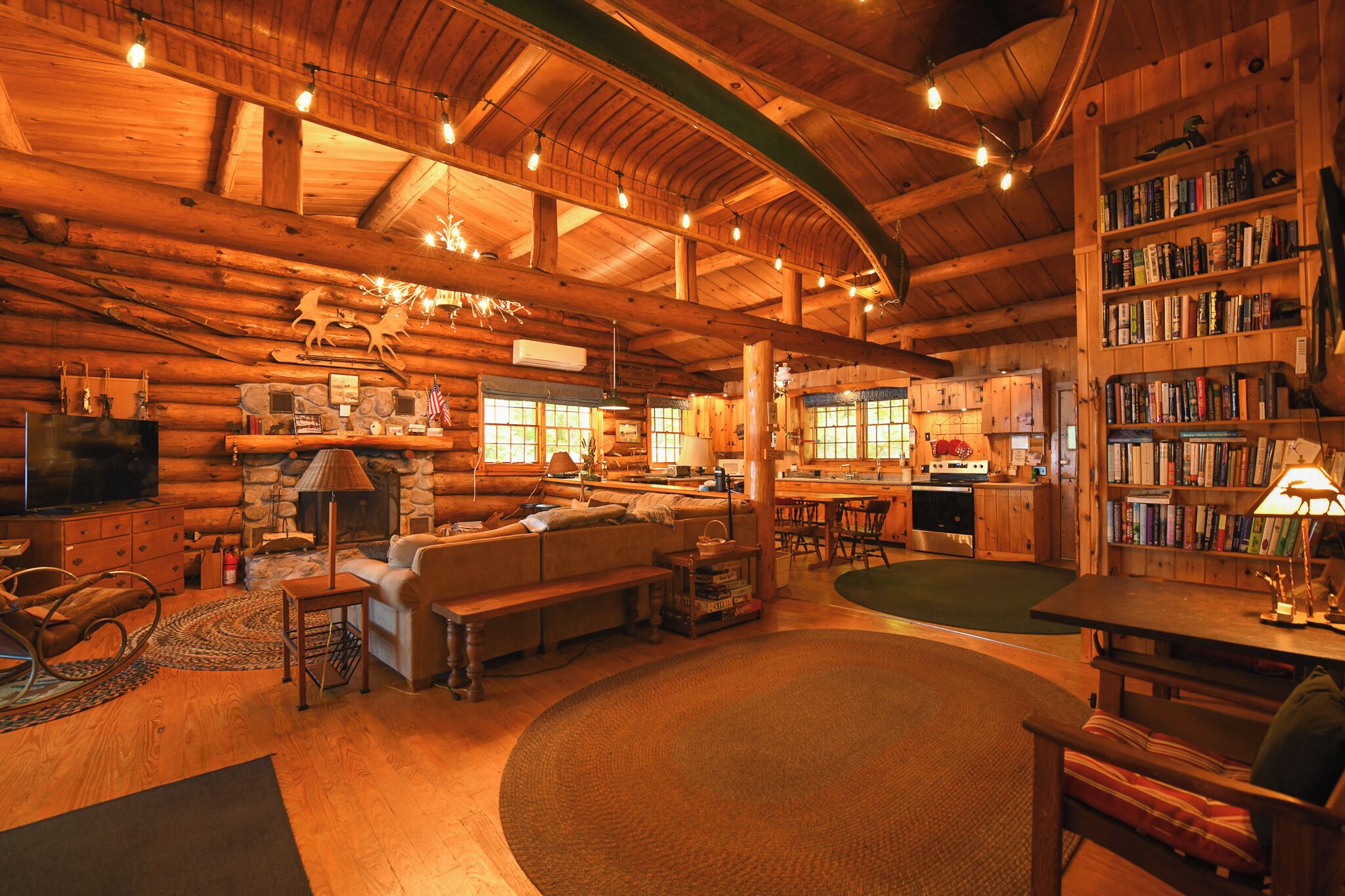 Smart TV, fireplace, DVD player, books