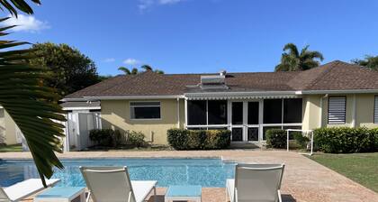 Breezy 3-bedroom beachside villa in serene Nevis with AC, WiFi