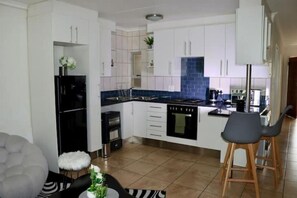 Private kitchen - Feels Like Home, Sandton (Sandton)