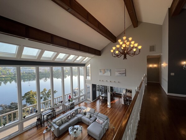 Interior - Gorgeous Savannah River Front House (Augusta)