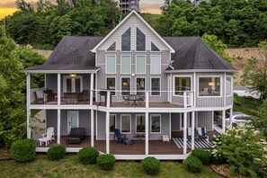 Exterior - Nothing beats Sunsets at the Lake! (SEVIERVILLE)