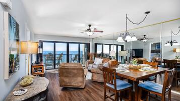 Smart TV, DVD player