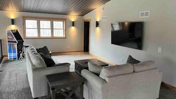 Smart TV, video games