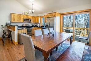Fridge, microwave, stovetop, dishwasher - Theater Room, Fooseball, Firepit, Mountains! (Wintergreen)