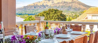 Villa Nogal by Villa Plus