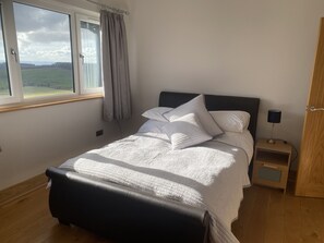 House - The Annex at Meeks Park Immaculate 2 bed (Alloa)