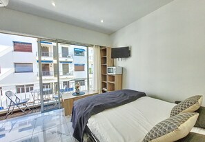 Een strijkplank/strijkijzer