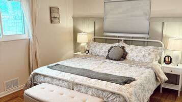 3 bedrooms, desk, travel cot, free WiFi