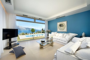Living area - Lovely 8-bed Villa in Ano Korakiana - Villa K&K (Corfu)