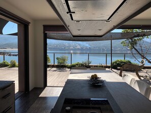 صورة غير مصنفة، 2 من 18، زرّ