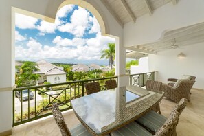 Outdoor dining - Sugar Cane Ridge 5 (Saint James)