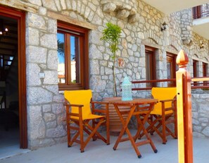 Apartment | Outdoor dining - 3 Guests Apartment in Thassos (Thasos)