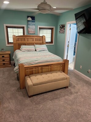 3 bedrooms, iron/ironing board, free WiFi, bed sheets