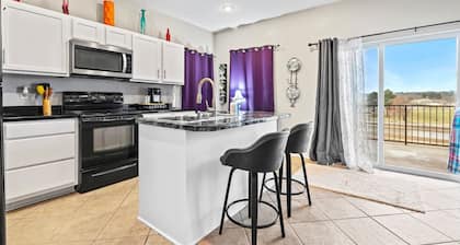 2 bed/2 bath, lake condo, ground floor, with boat slip, within 5 min. of bypass