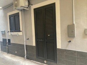 Exterior detail - SUMMERHOUSE (Mazzeo)