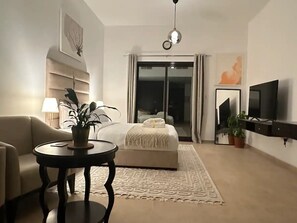 1 soverom, skrivebord, strykejern/-brett og wi-fi