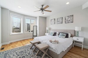 4 bedrooms, desk, iron/ironing board, travel crib - Roof Deck Oasis Top Rated Vacation Rental near PENN & CHOP (Philadelphia)