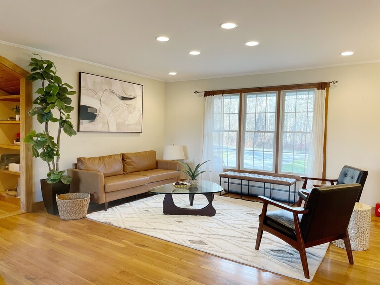 Berkshires Sanctuary With Outdoor Living Area & Firepit. 8minutes To Tanglewood! - Lenox, MA