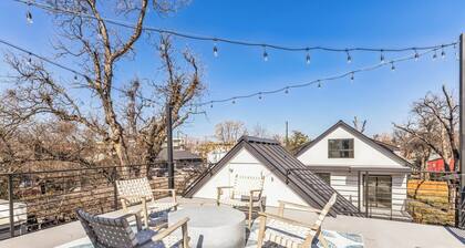 Chic Austin Getaway Brand New w/ Rooftop Patio!