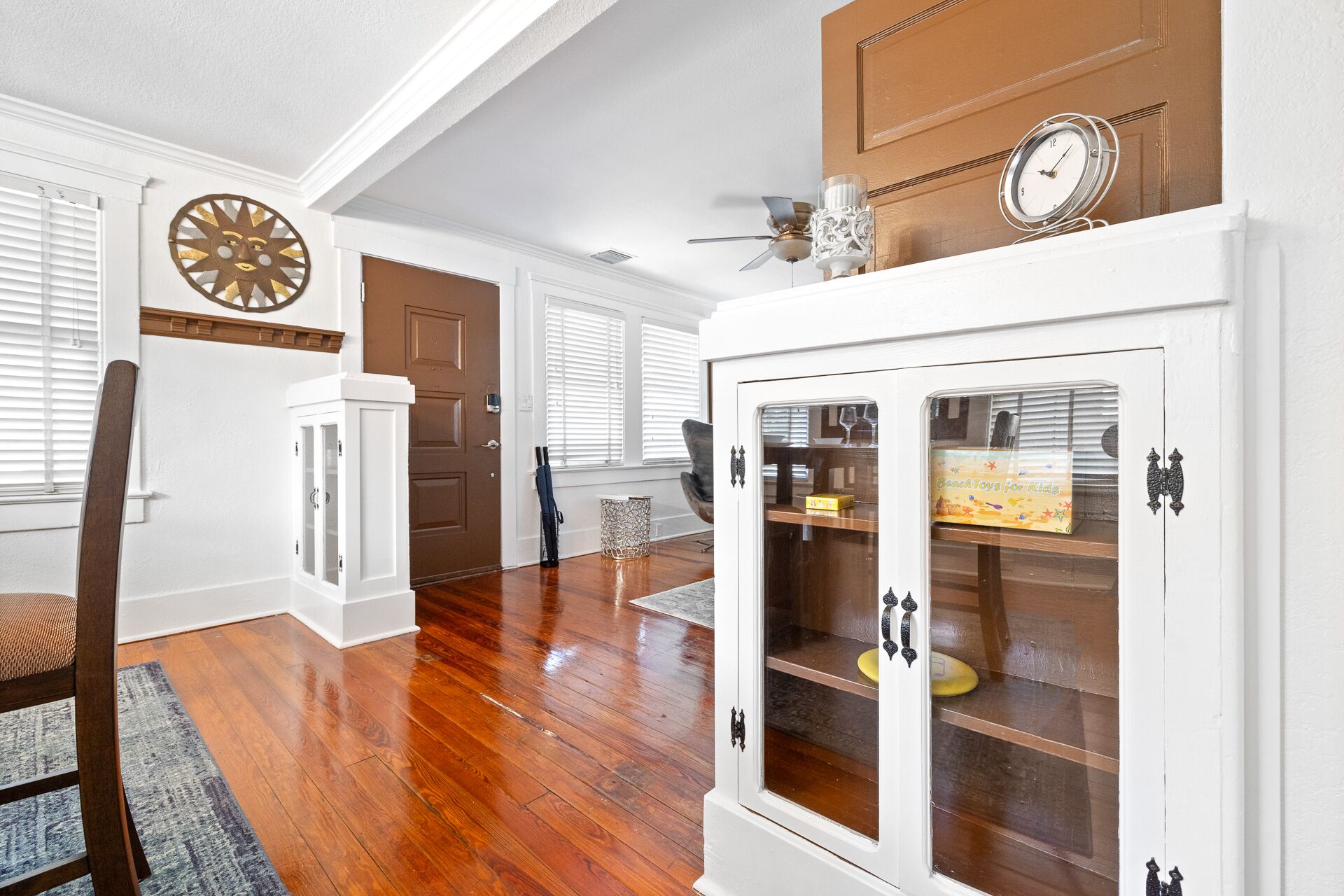 House, Multiple Beds, Fireplace, Garden View (Hyde Park Hide Away) | Private kitchen | Fridge, microwave, oven, stovetop