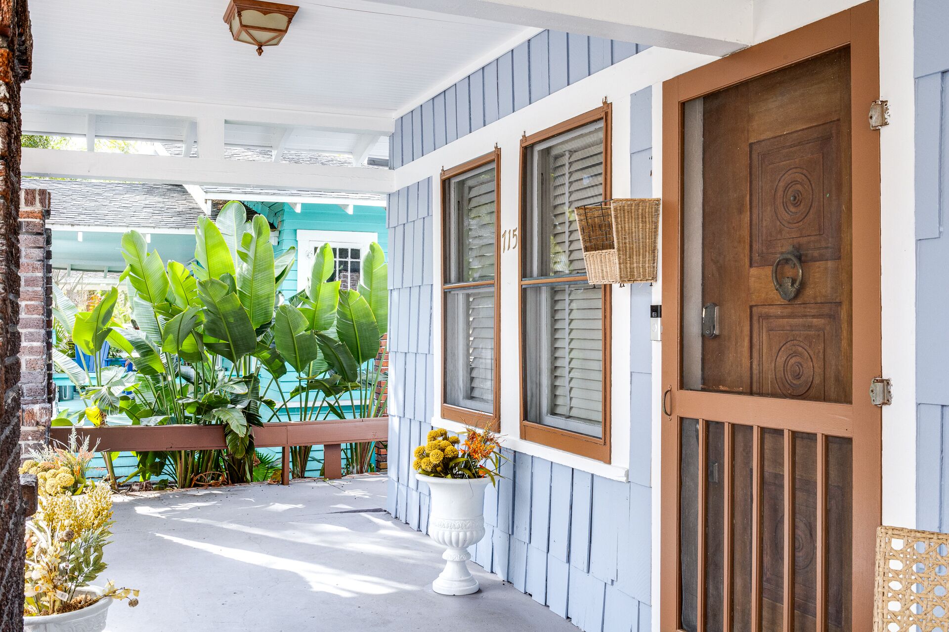 House, Multiple Beds, Fireplace, Garden View (Hyde Park Hide Away) | View from room