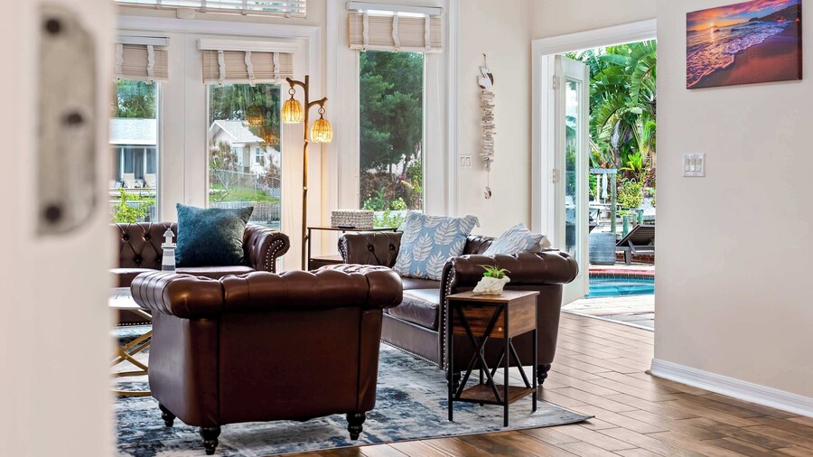 Cocoon Island Villa Luxury 5 BDR Waterfront Home