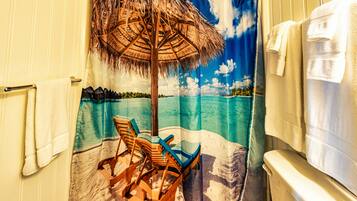 Studio Suite, 2 Queen Beds, Pool Access (Hang Out 2) | Bathroom | Combined shower/bathtub, hair dryer, towels